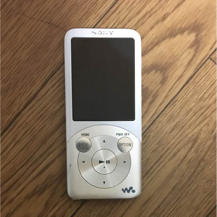 ポータブルプレーヤー SONY WALKMAN 8GB