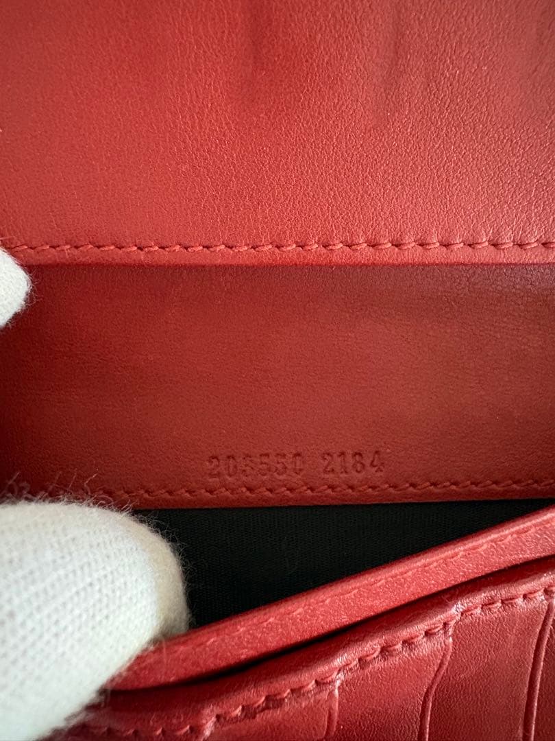 GUCCI エナメル長財布 赤