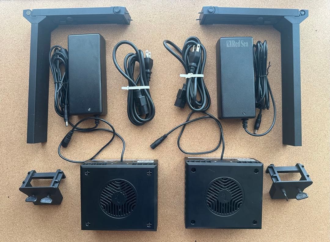 【中古】Red Sea ReefLED 90 & アーム ×2