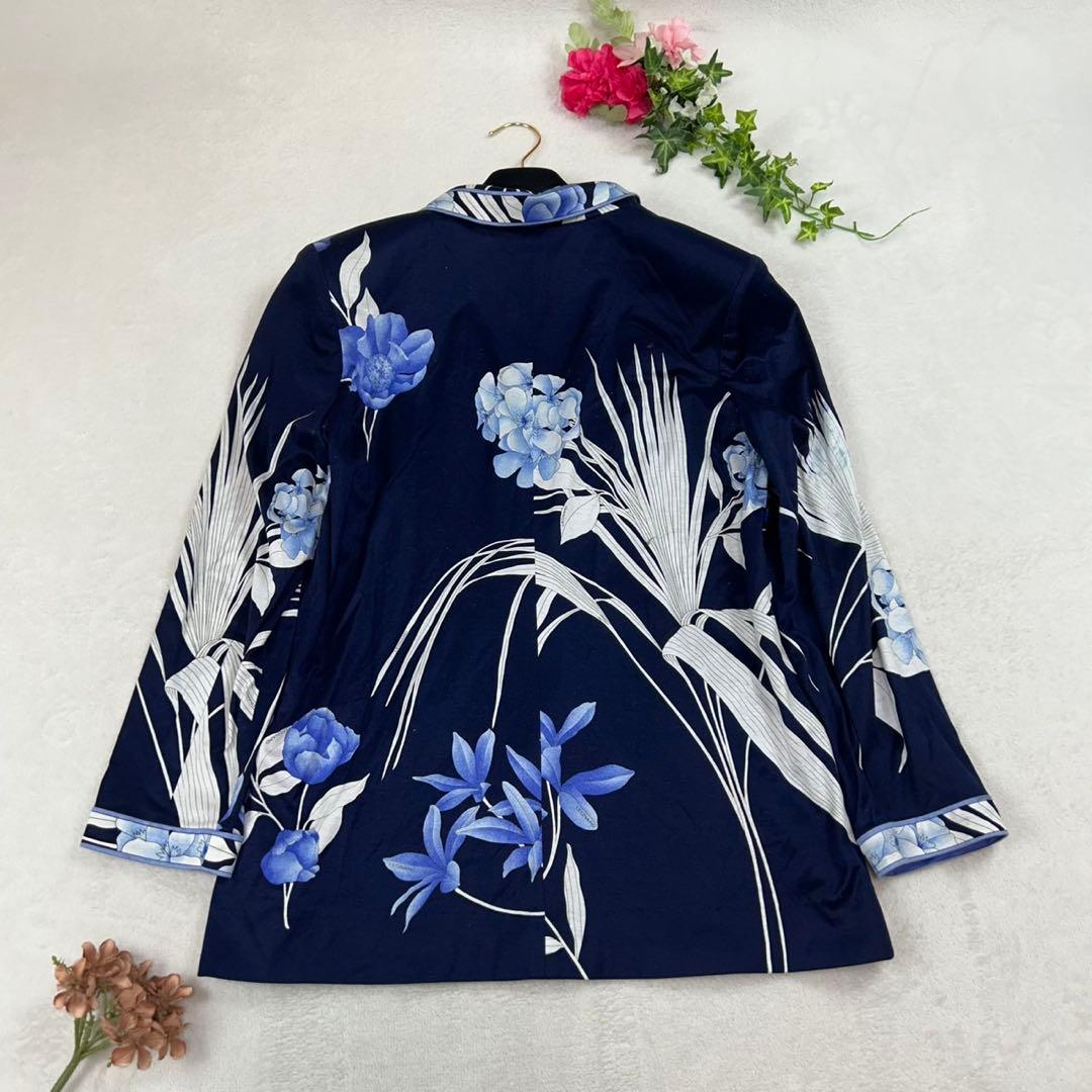 K668 L レオナール 花柄 ロゴボタン テーラードジャケット レディース