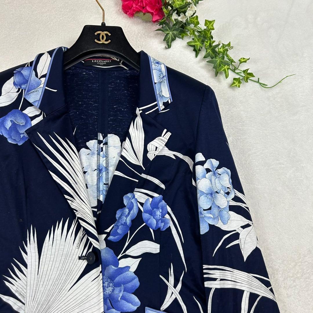 K668 L レオナール 花柄 ロゴボタン テーラードジャケット レディース