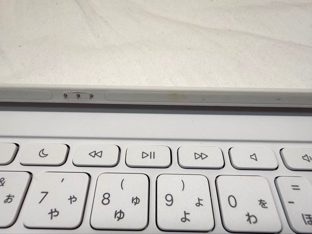 Magic Keyboard Folio (マジックキーボードフォリオ)