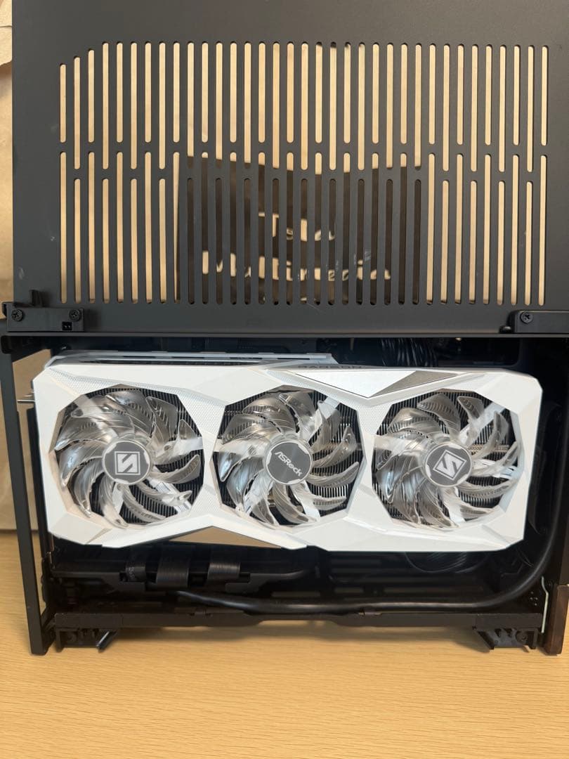 ゲーミングPC Ryzen 7 8700G + RX 7700 XT