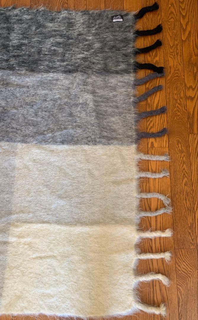 希少エルメス.大判モヘアブランケット・ 北欧織物作家レーナレヴェルとのコラボ