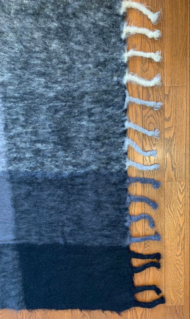 希少エルメス.大判モヘアブランケット・ 北欧織物作家レーナレヴェルとのコラボ