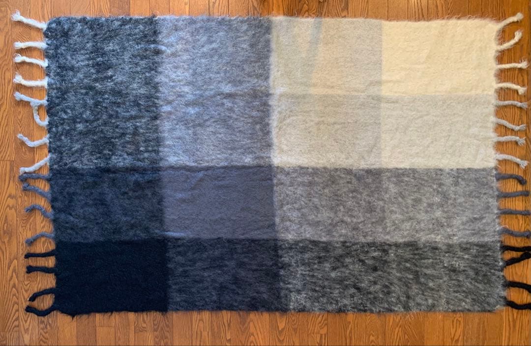 希少エルメス.大判モヘアブランケット・ 北欧織物作家レーナレヴェルとのコラボ