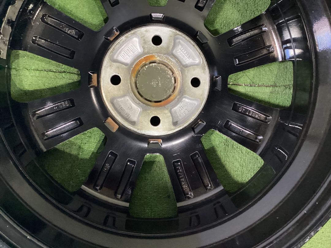 Y267[送料無料] ダイハツ　タント　サイズ　15X4.5J