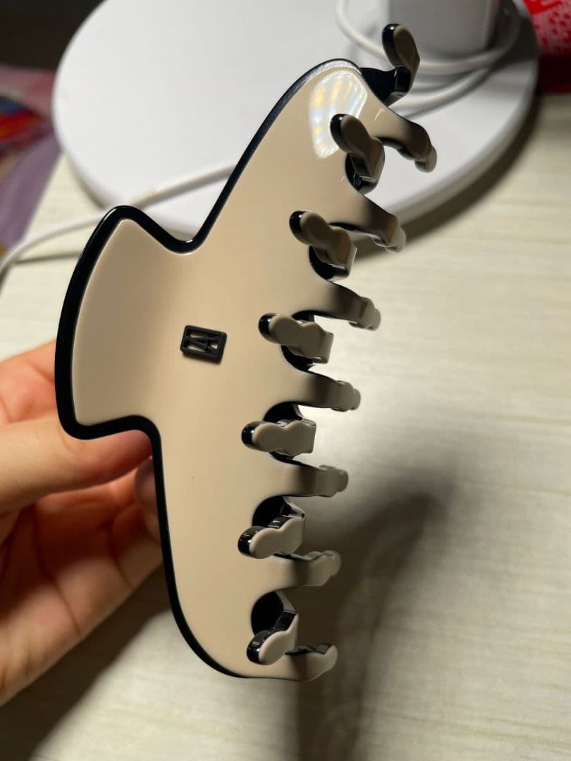 アレクサンドルドゥパリ　ヘアクリップ　L アイボリー