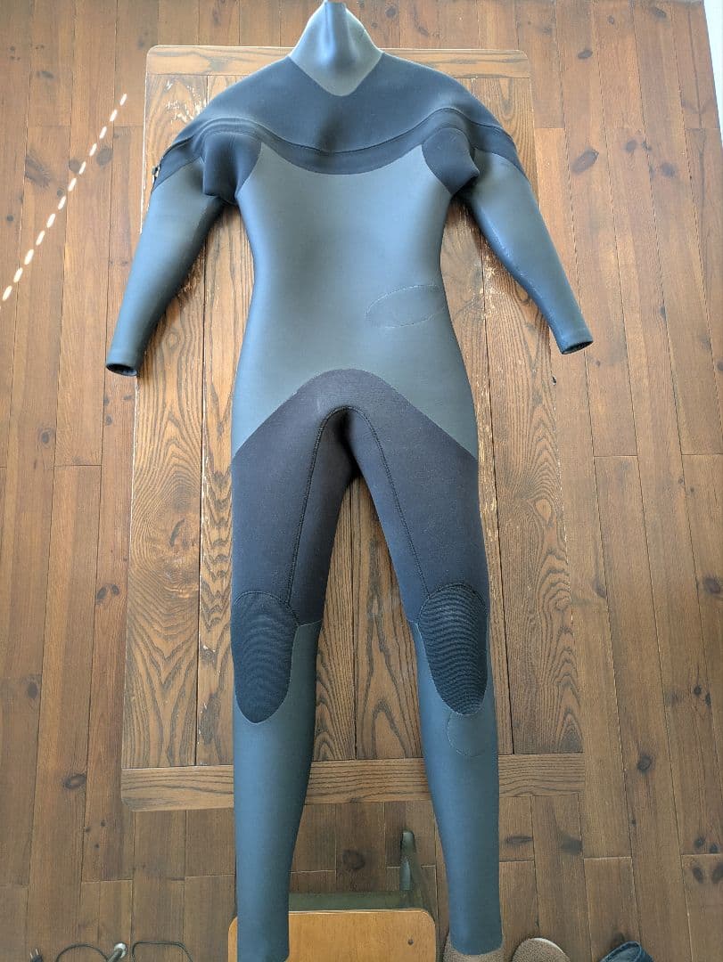 Mellow セミドライウェットスーツロングチェストZIP　メローウェットスーツ