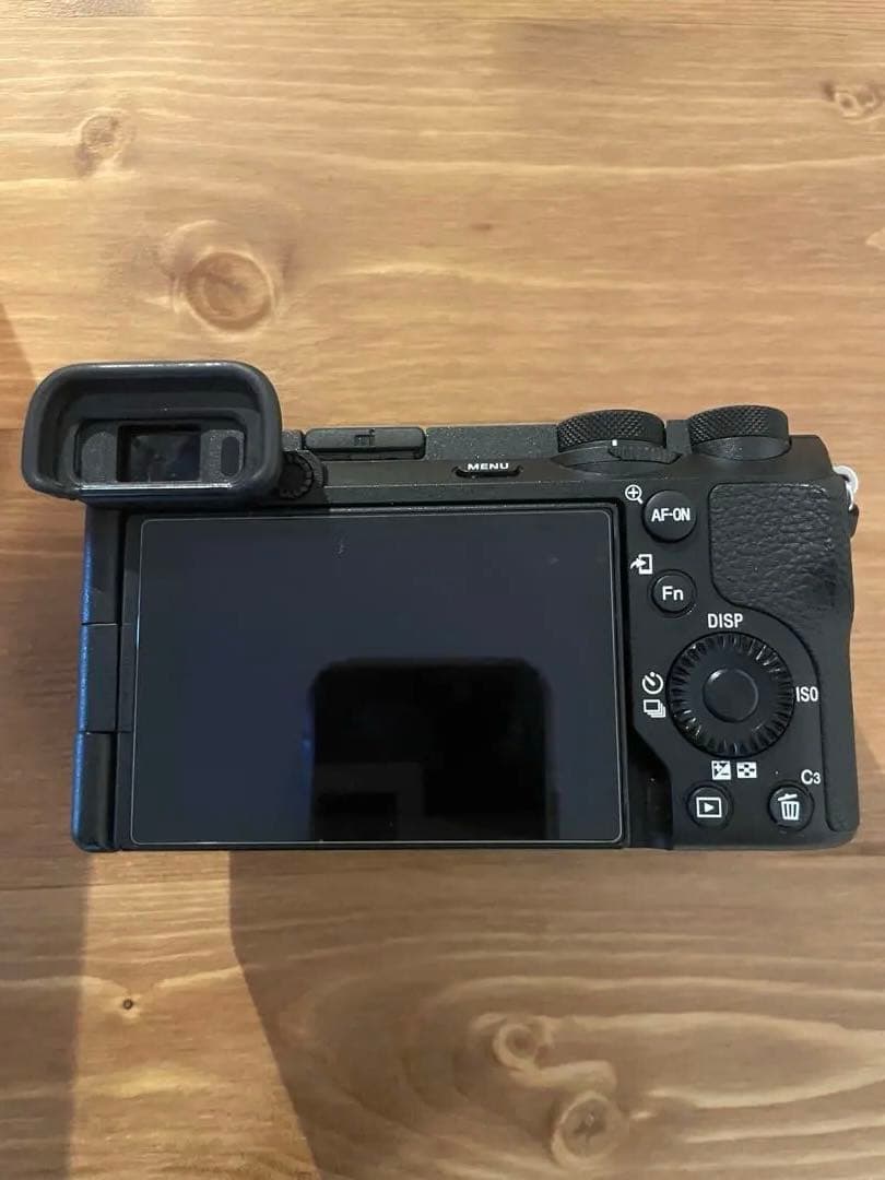 SONY α6700 ミラーレスカメラ　レンズ付18-135mm