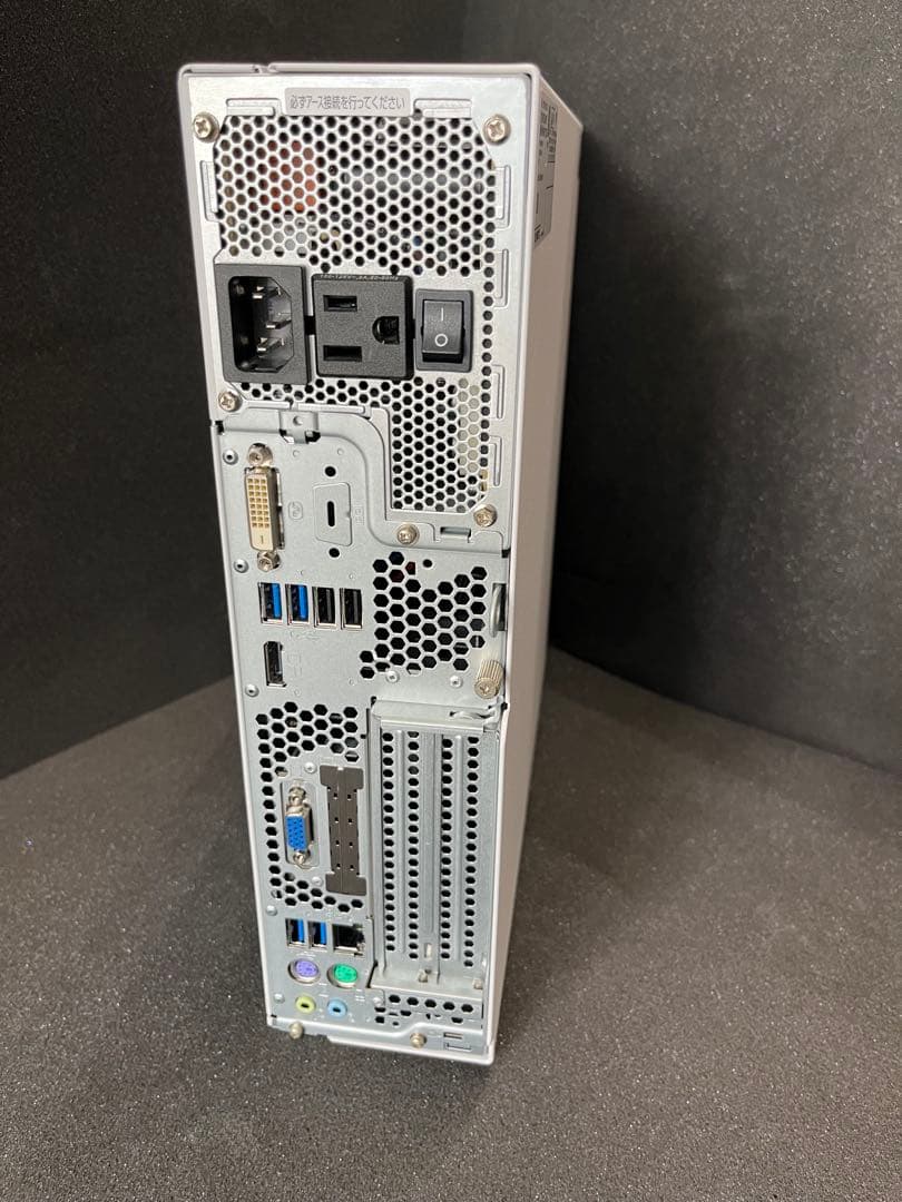 Windowsデスクトップ Fujitsu ESPRIMO D588/TX