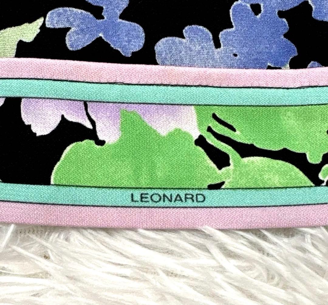 【新品タグ付き】レオナール　カンカン素材　フラワープリント 半袖　チュニック