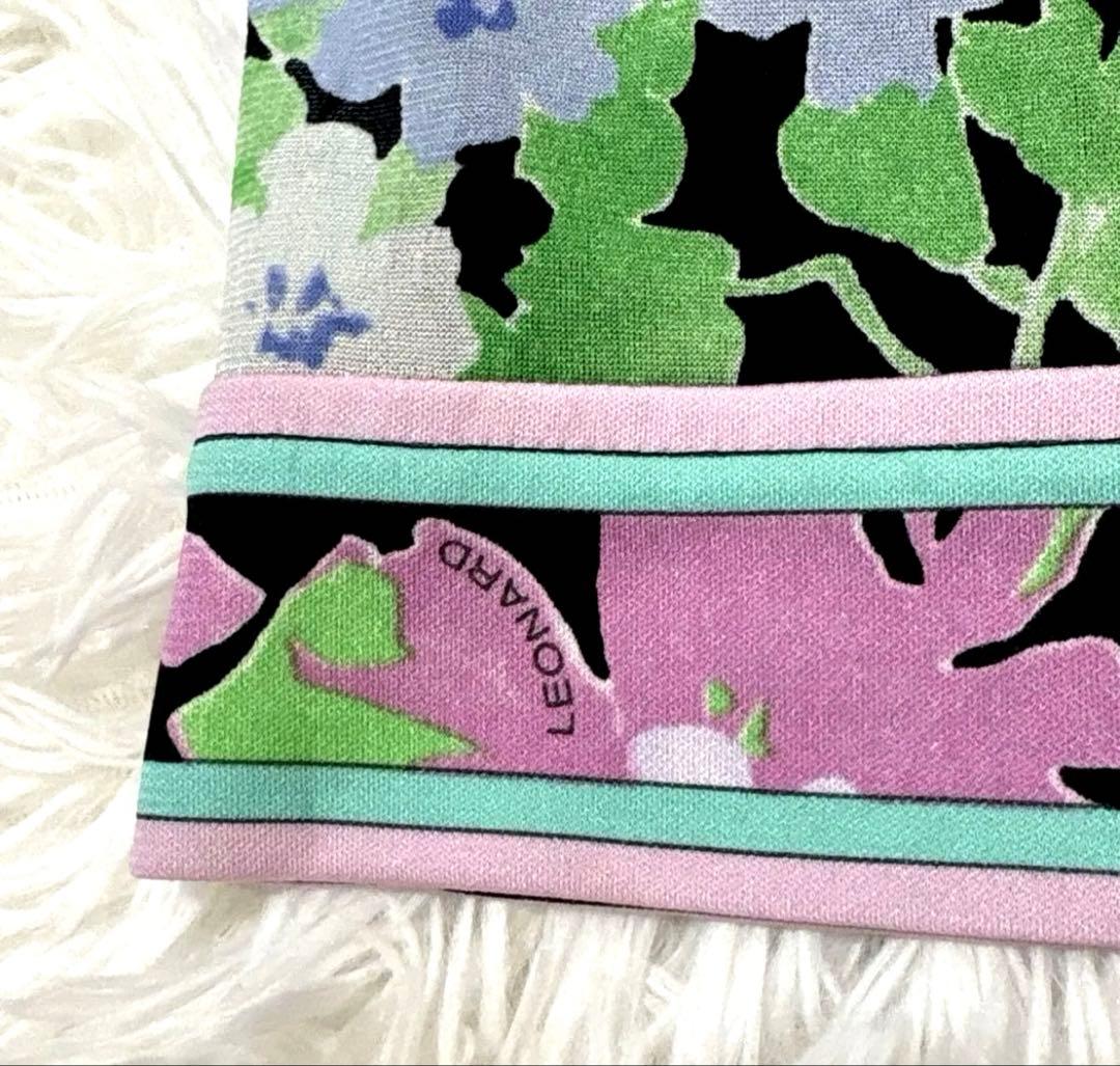 【新品タグ付き】レオナール　カンカン素材　フラワープリント 半袖　チュニック