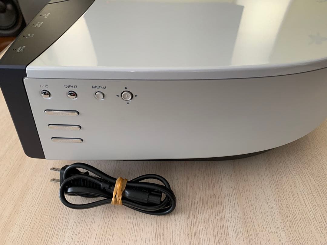 Sonyプロジェクター\"Cineza\" VPL-HS10