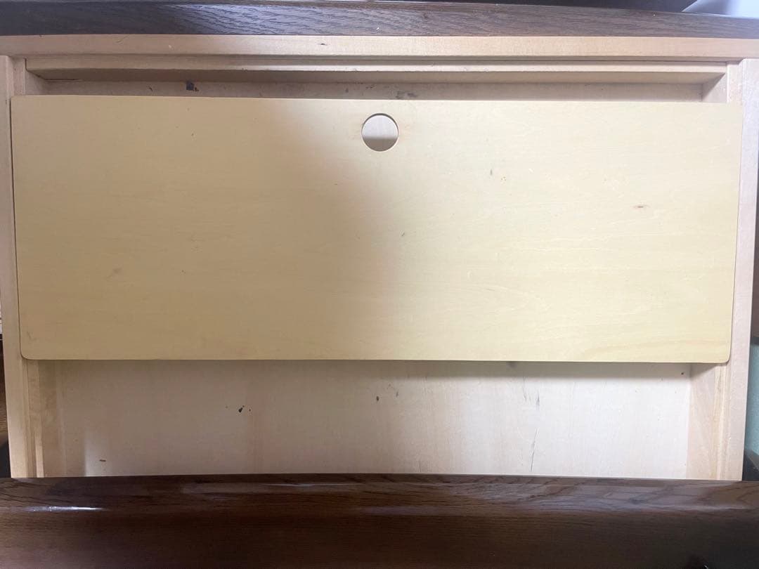 【送料込み】カリモクの勉強机Ａ30000円！【値下げ】