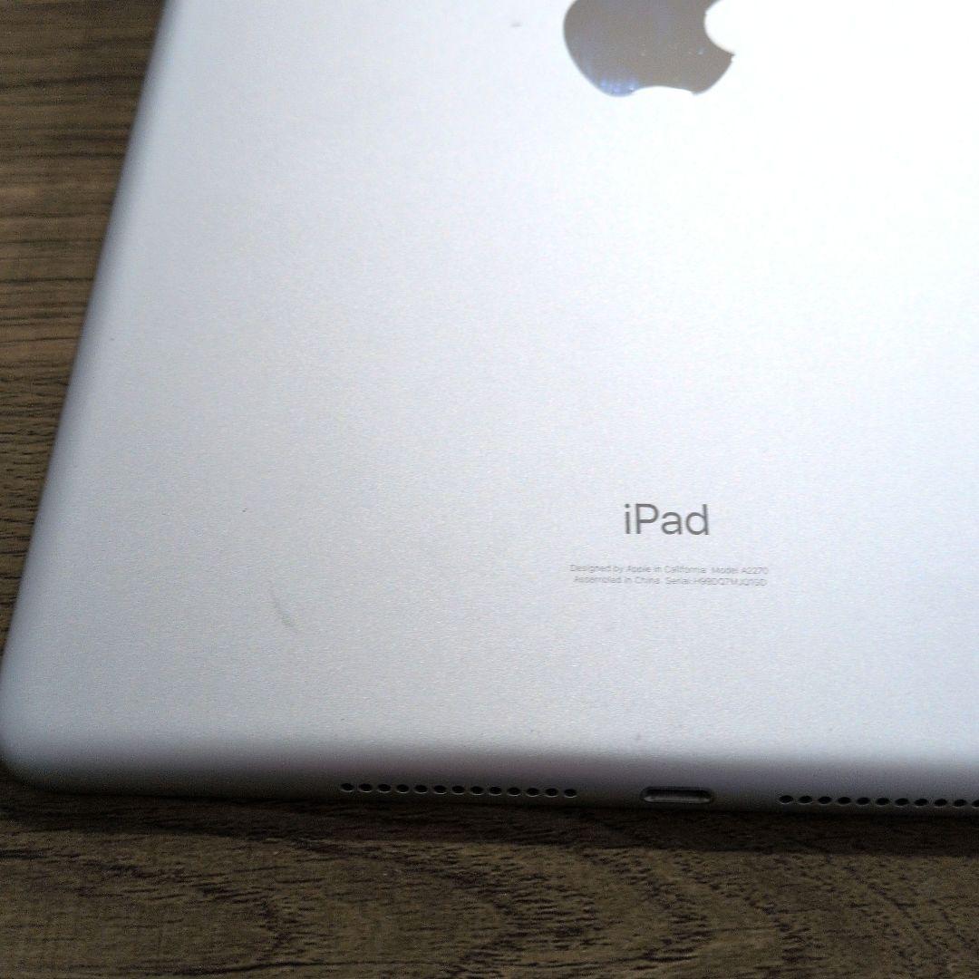Apple iPad 第8世代 10.2インチ 32GB シルバー