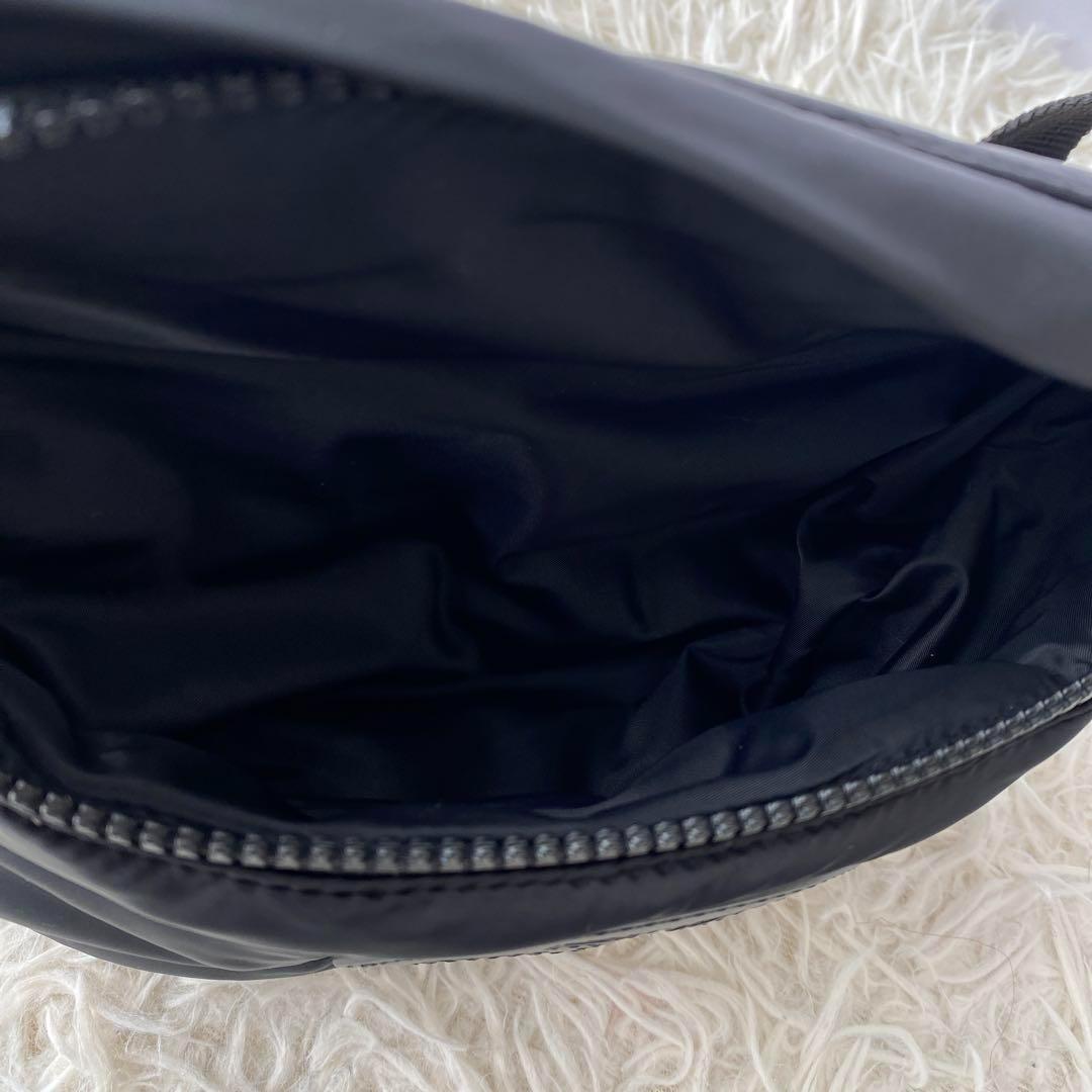 美品　TORY BURCH ボディバッグ　ウエスト　バッグ　黒　ブラック