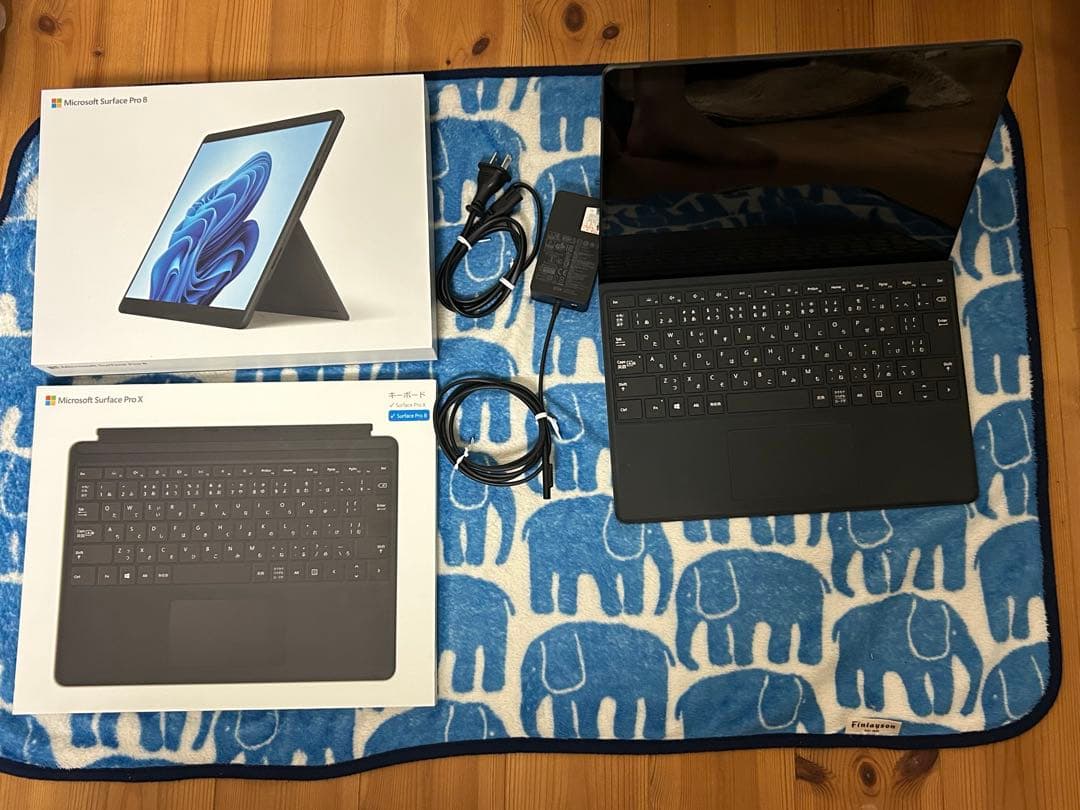 Microsoft Surface Pro 8 core i5キーボードカバー付