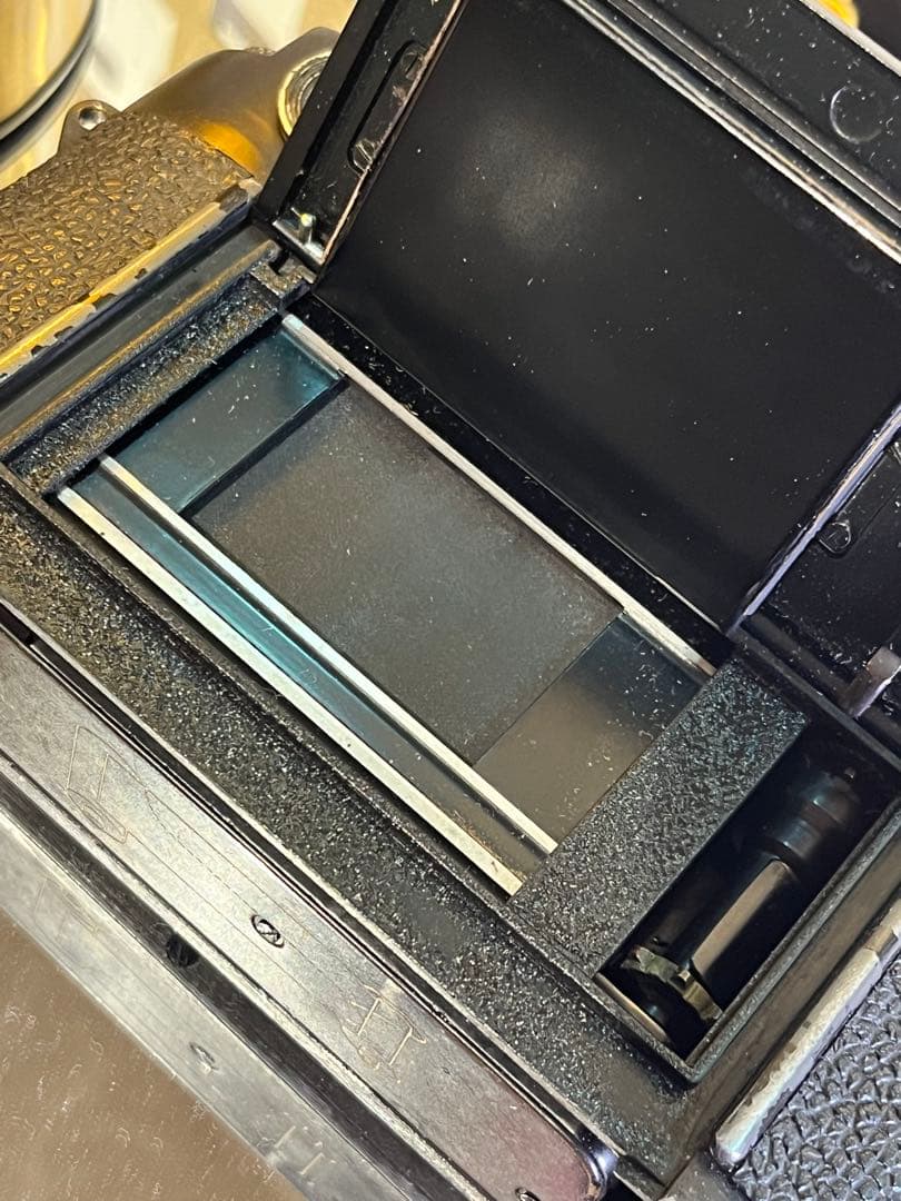 Leica M3 DSブラック 真鍮の覗く色気 動作良好