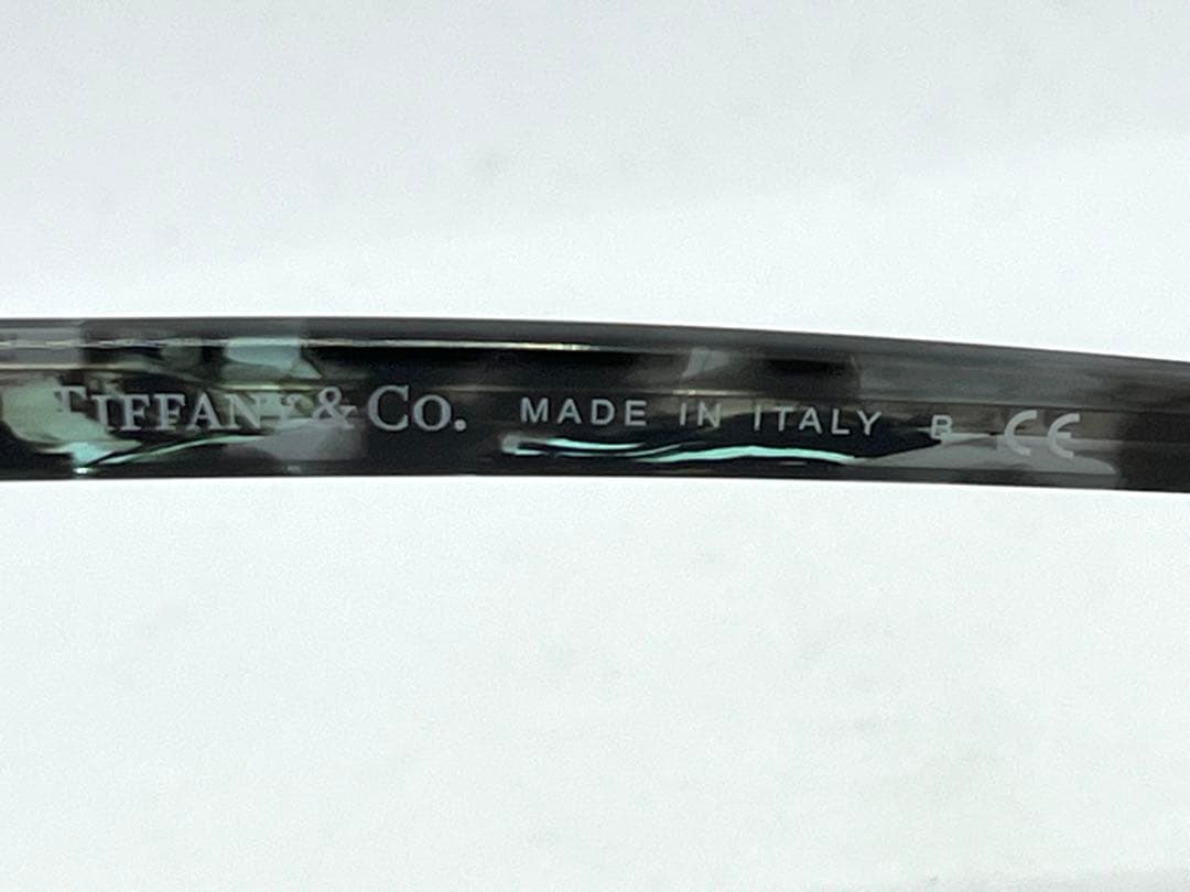 h711 ティファニー　ダイヤモンド付き　サングラスTF4051-B ダイヤ