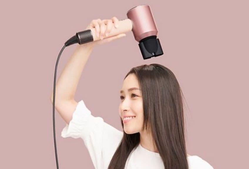 dyson　ダイソン　ピンク ヘアドライヤー 温度調整機能付き