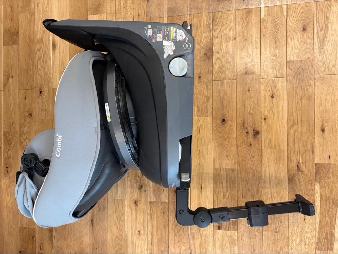 コンビ チャイルドシート クルムーヴ スマートLight ISOFIX2023年