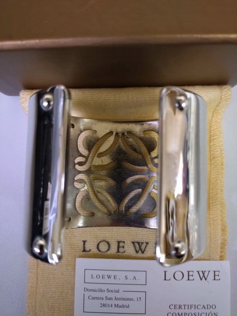 ロエベLOEWE シルバーバングル カットアウトデザイン
