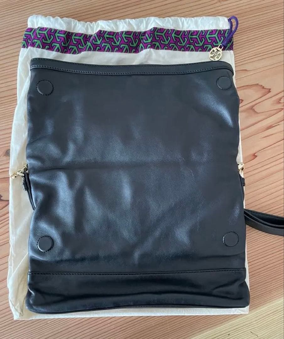 トリーバーチ　レザークラッチバッグ