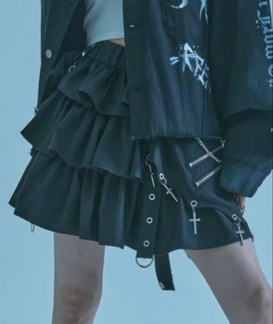 『REFLEM/レフレム』フリルティアードスカート