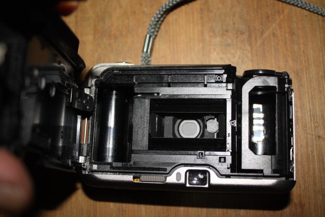 FUJIFILM CARDIA mini TIARAフイルムカメラ　動作品　美品