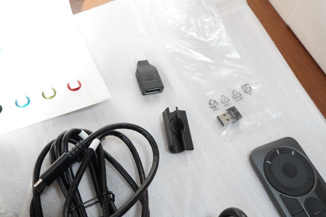 Wacom Cintiq Pro 24 TDTH-2420/K0 本体