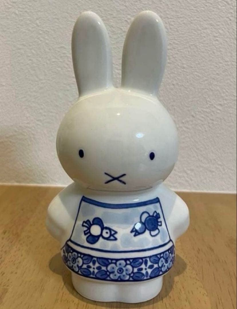 【限定品】ミッフィー　大阪関西万博　陶器　ロイヤルデルフト　スタチュー