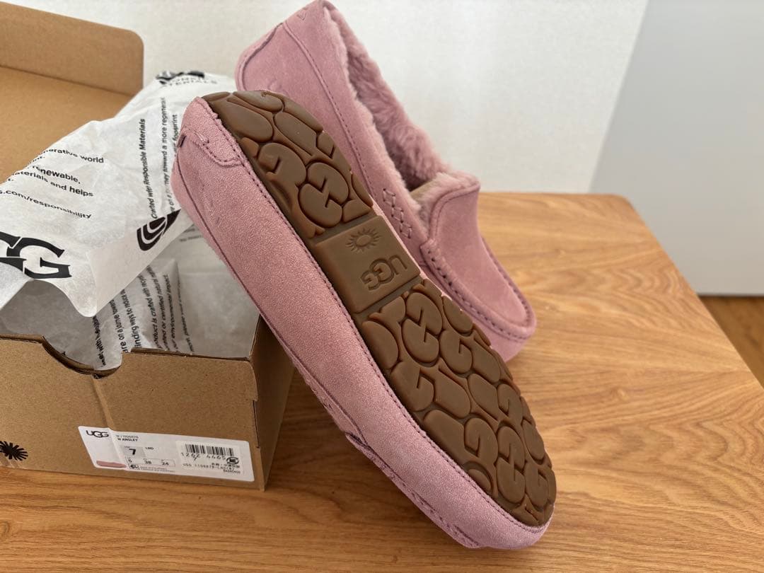 UGG モカシン ピンク スエード