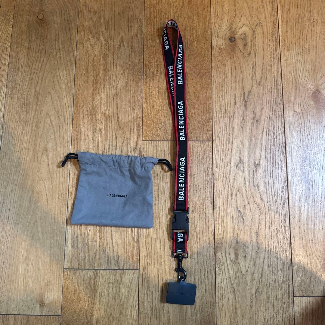 BALENCIAGA ロゴストラップ