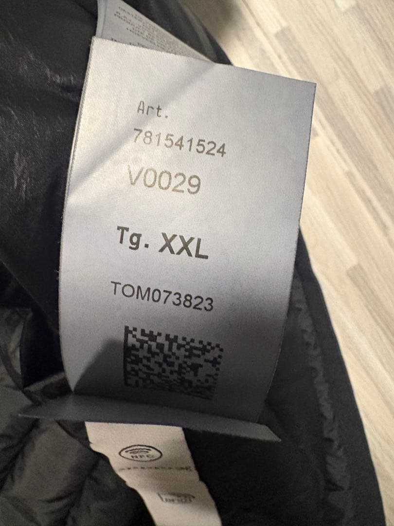 コ*ケ様 未使用級美品【STONE 】ライトダウンジャケット　XXL