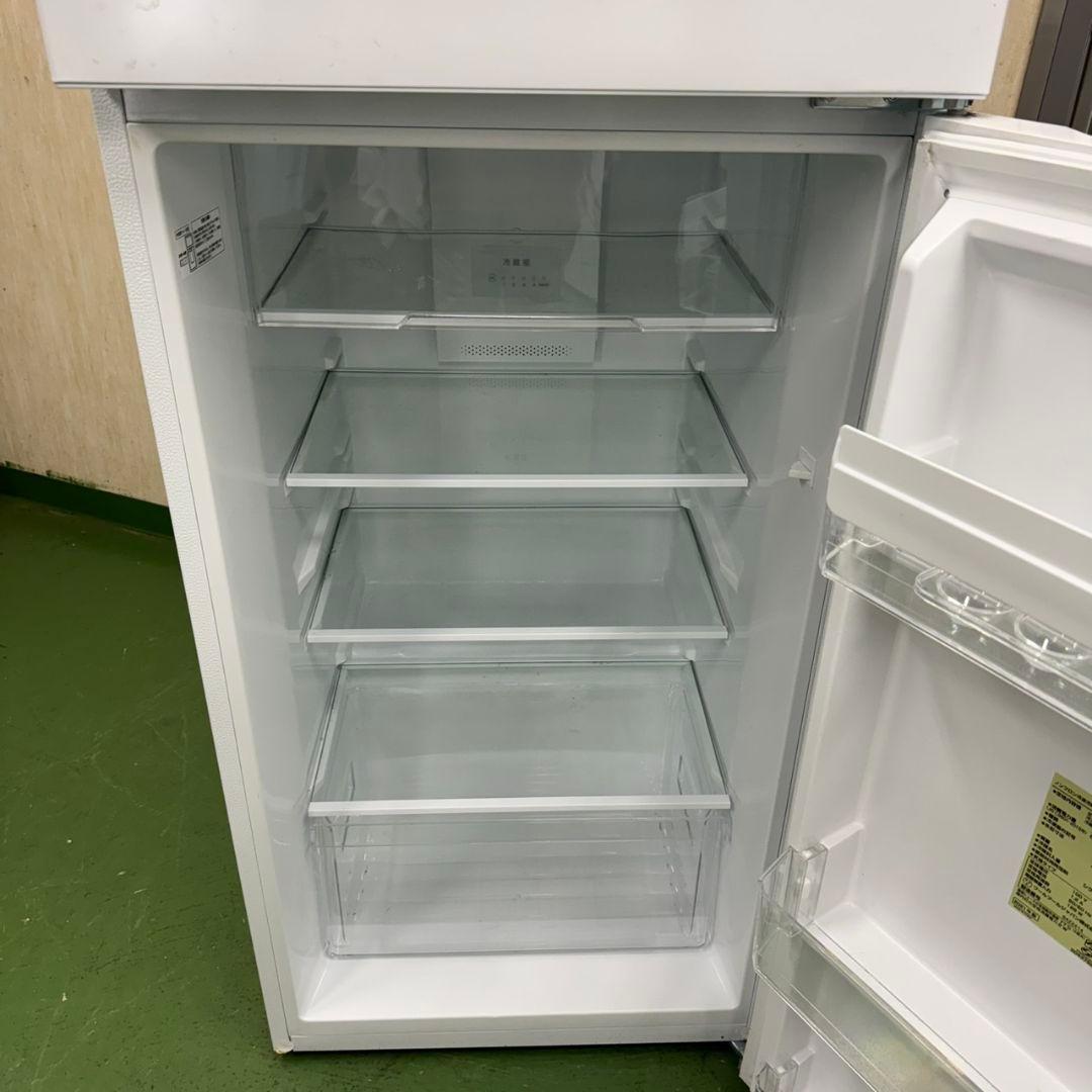 221 冷蔵庫　一人暮らし　200L強　小型　極美品　洗濯機も有　オススメ！