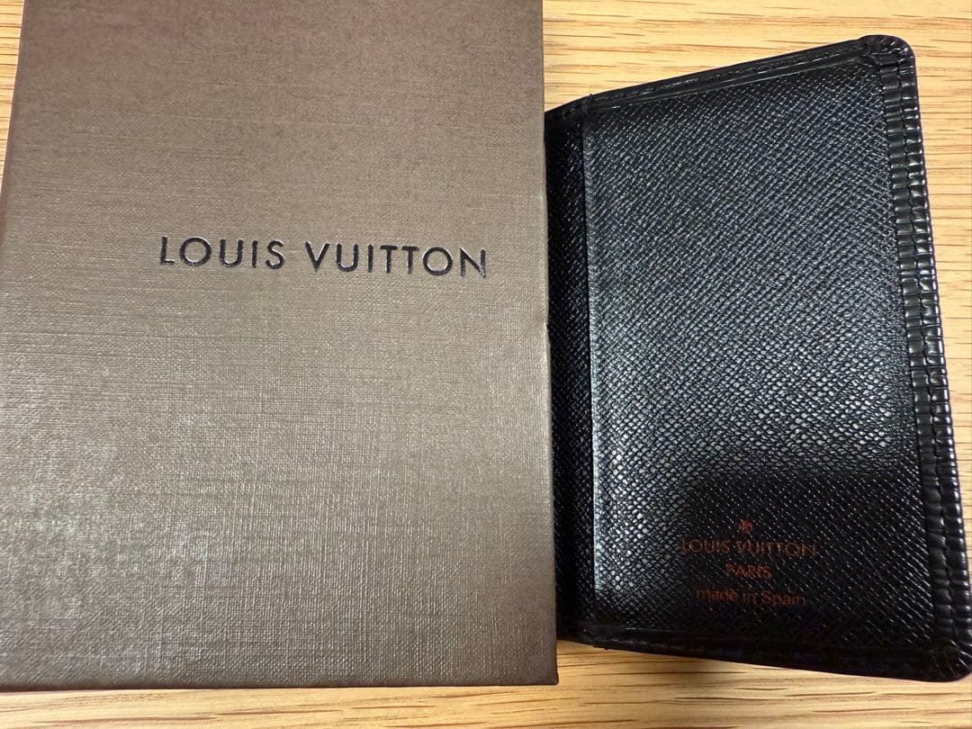 LOUIS VUITTON エピ　ブラック 名刺入れ