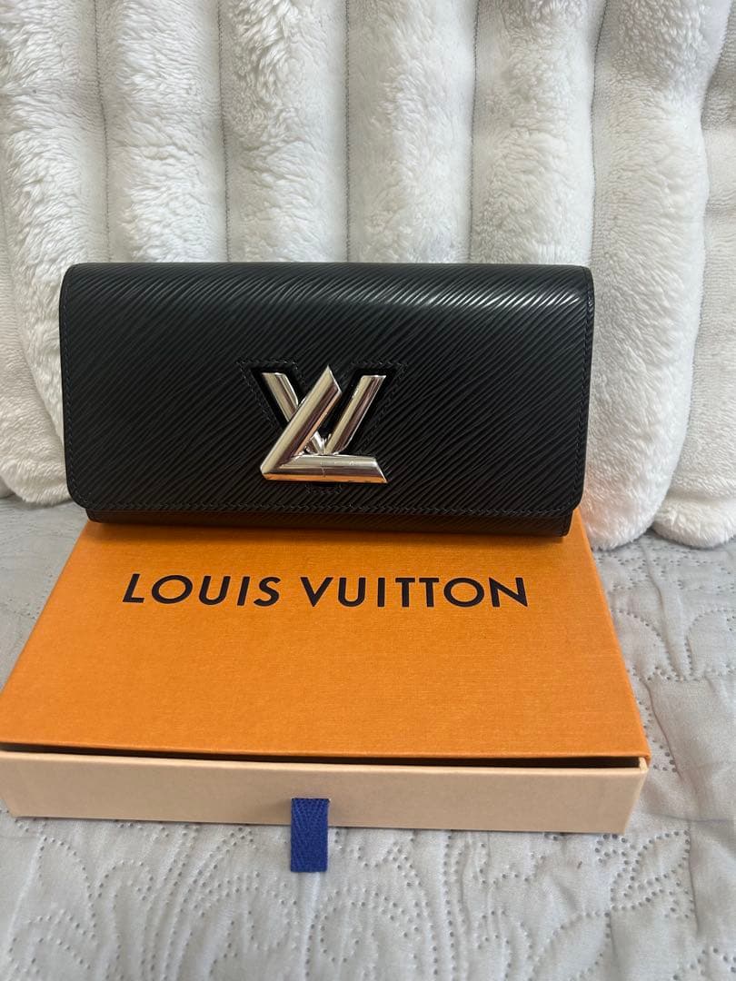 LOUIS VUITTON エピレザー ブラック 長財布