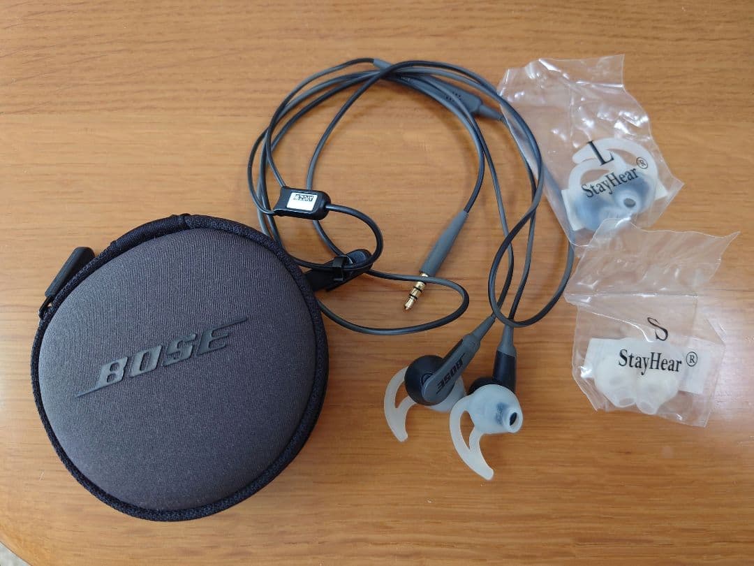 Bose SoundSport in-ear headphones ケース付き