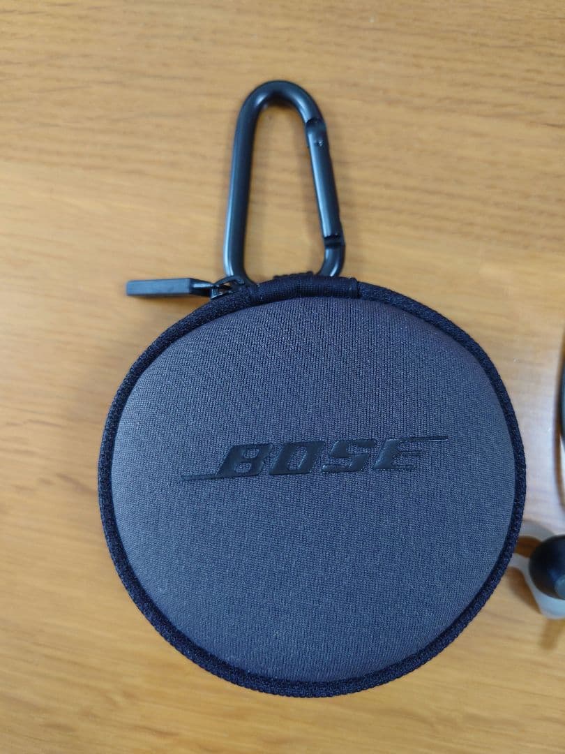 Bose SoundSport in-ear headphones ケース付き