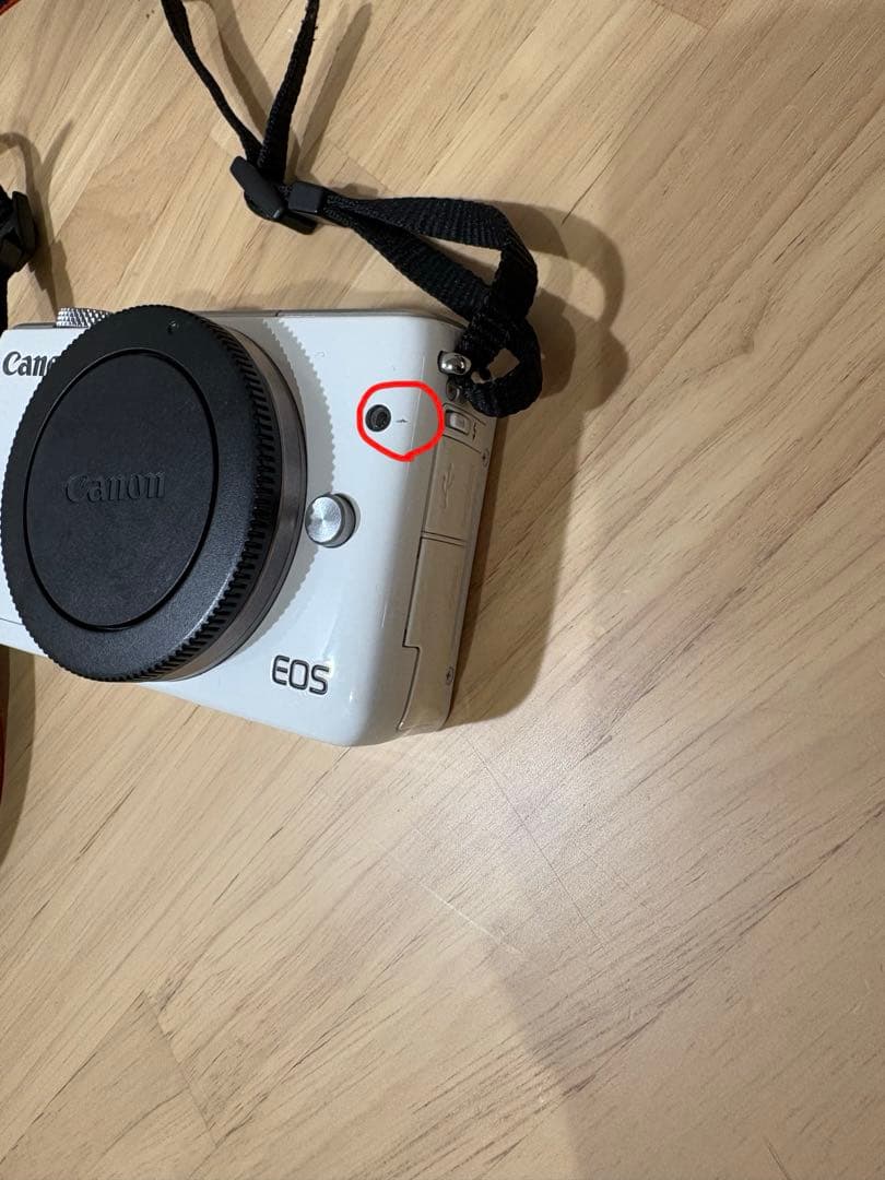 【限定値引き】Canon EOS M10ダブルレンズキット SDカード64G付き