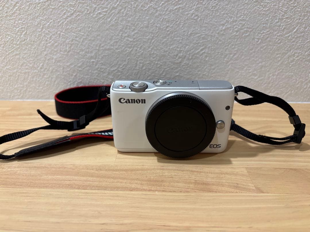 【限定値引き】Canon EOS M10ダブルレンズキット SDカード64G付き