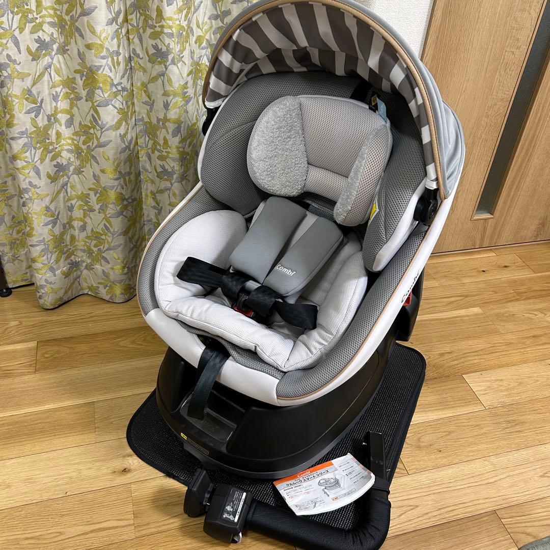 美品　combi クルムーヴスマート　シートベルト固定