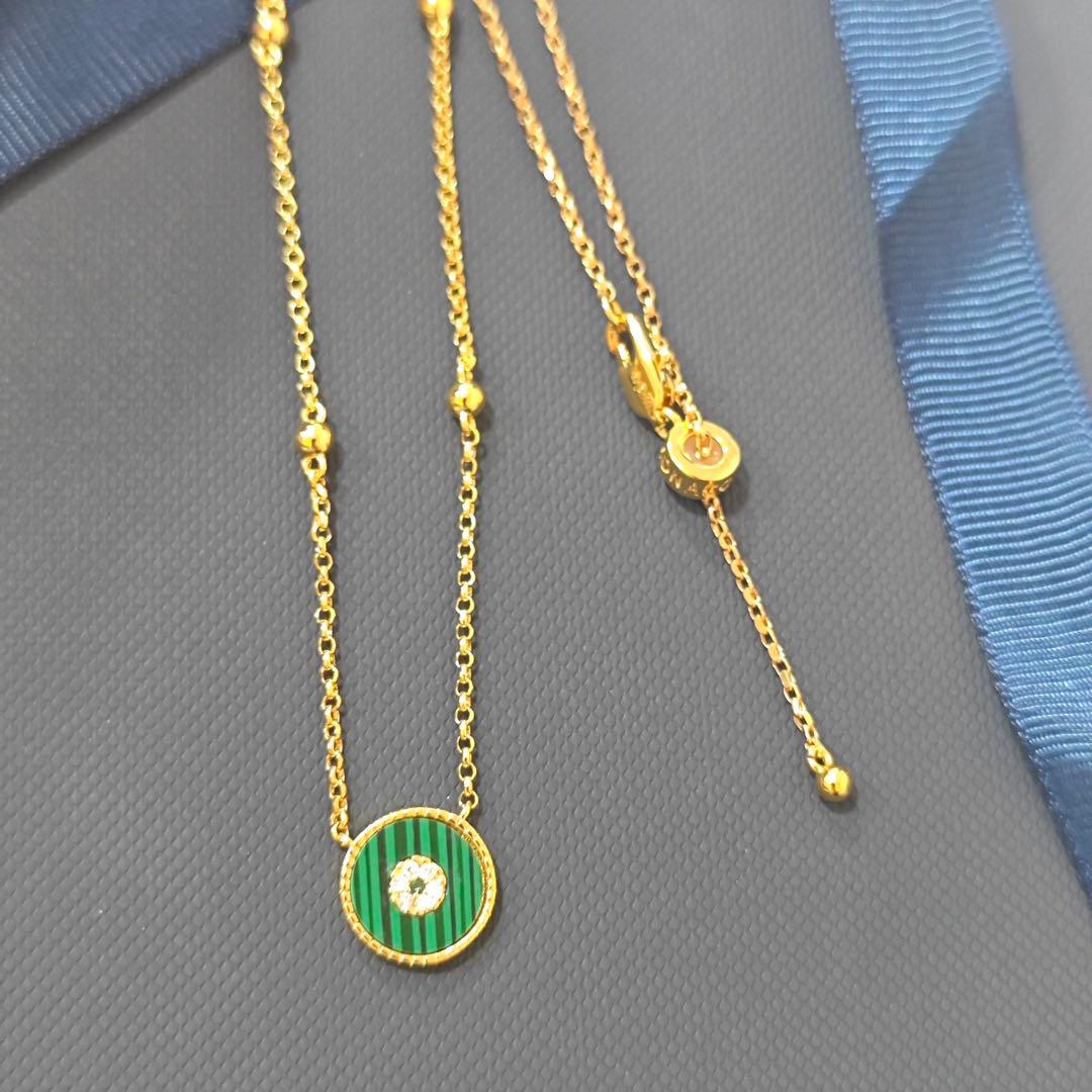 apm Monaco グリーンゴールドネックレス