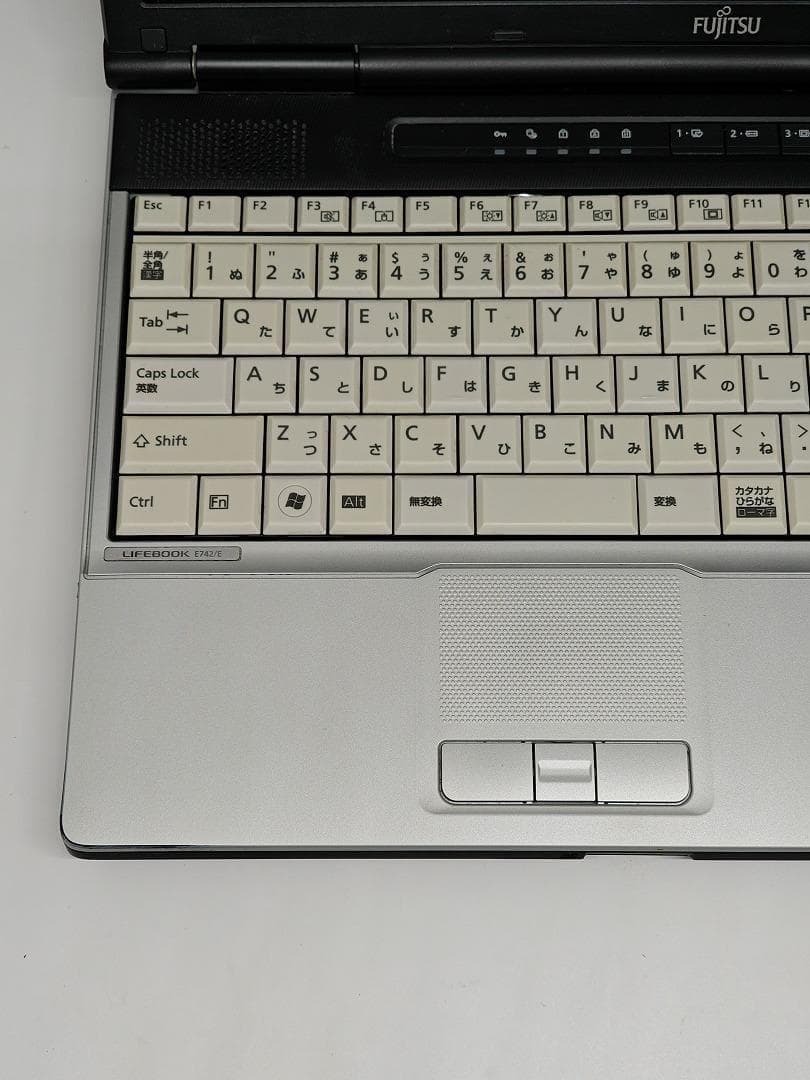 【FUJITSU】爆速 Core i7/新品SSD256GBノートパソコン　E7