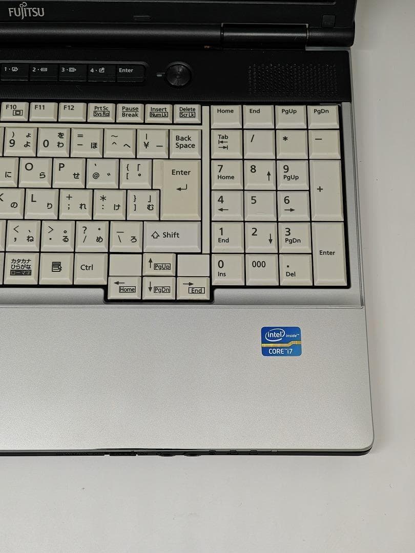 【FUJITSU】爆速 Core i7/新品SSD256GBノートパソコン　E7