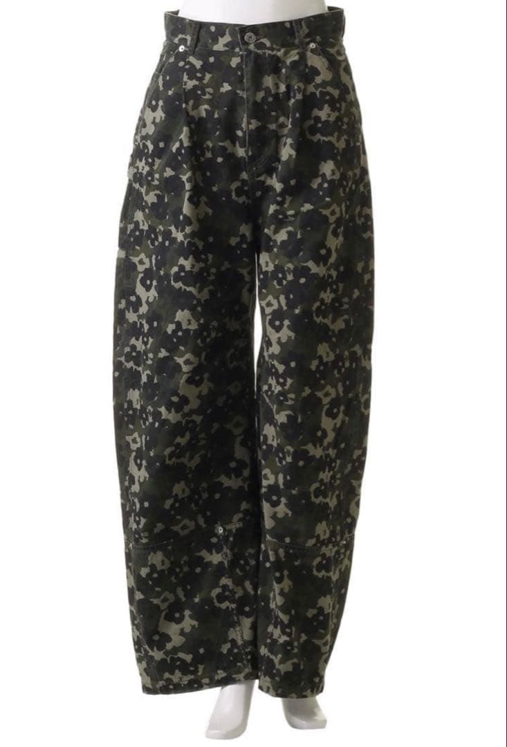 MAISON SPECIAL フラワーカモフラージュカーブパンツ