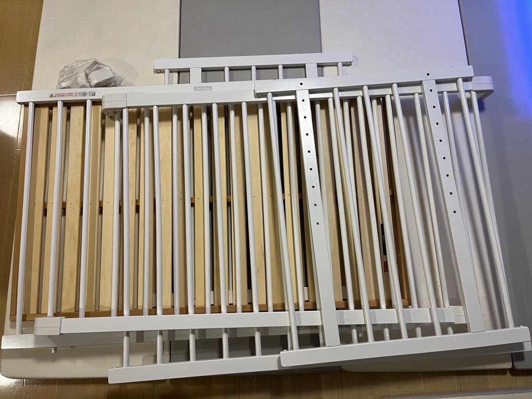 ※引き取り専用　ファルスカ ベッドサイドベッド03 ホワイト