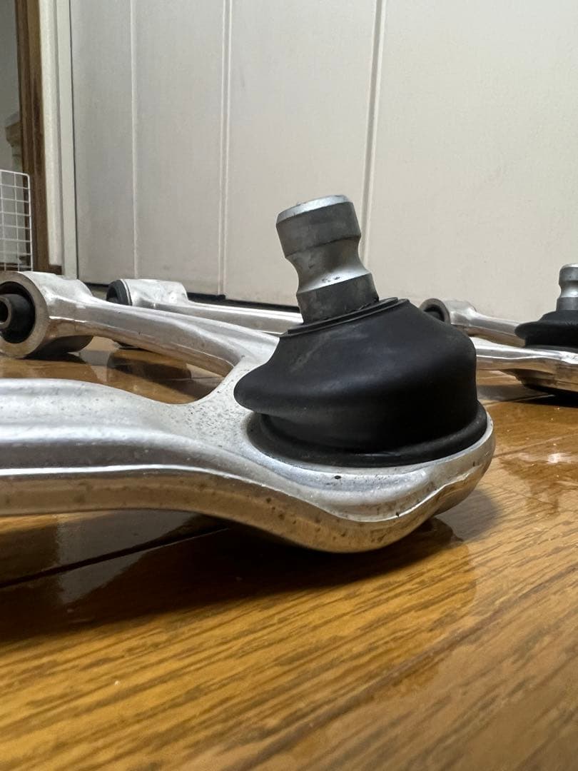 sv36クーペ純正アッパーアーム