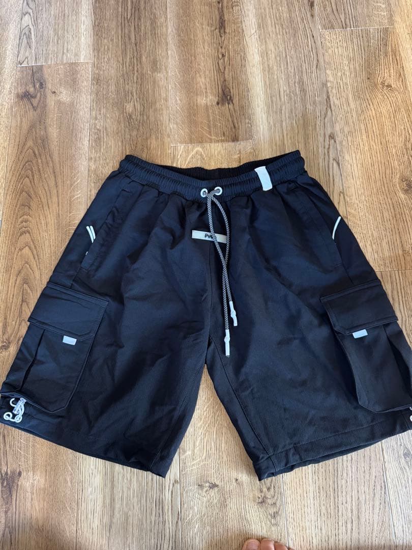 PVOT ブラックカーゴショートパンツ M